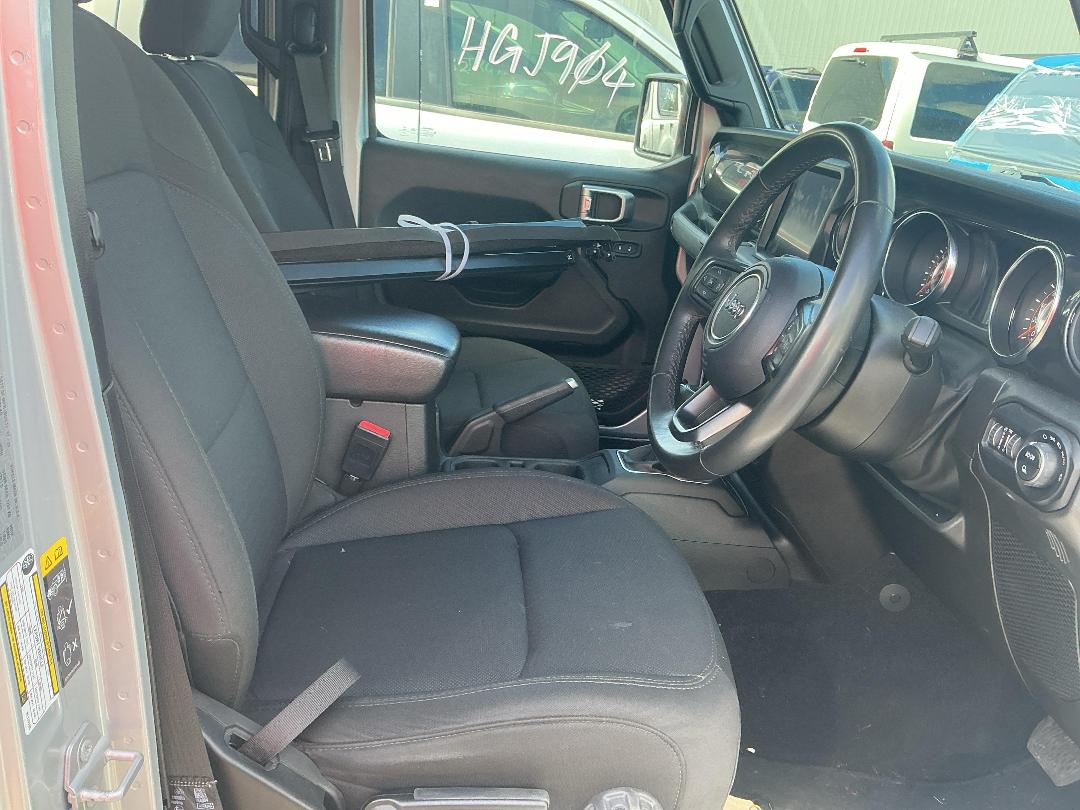 Photo '13' of Jeep Gladiator Night Eagle Photo '13' of Jeep Gladiator Night Eagle