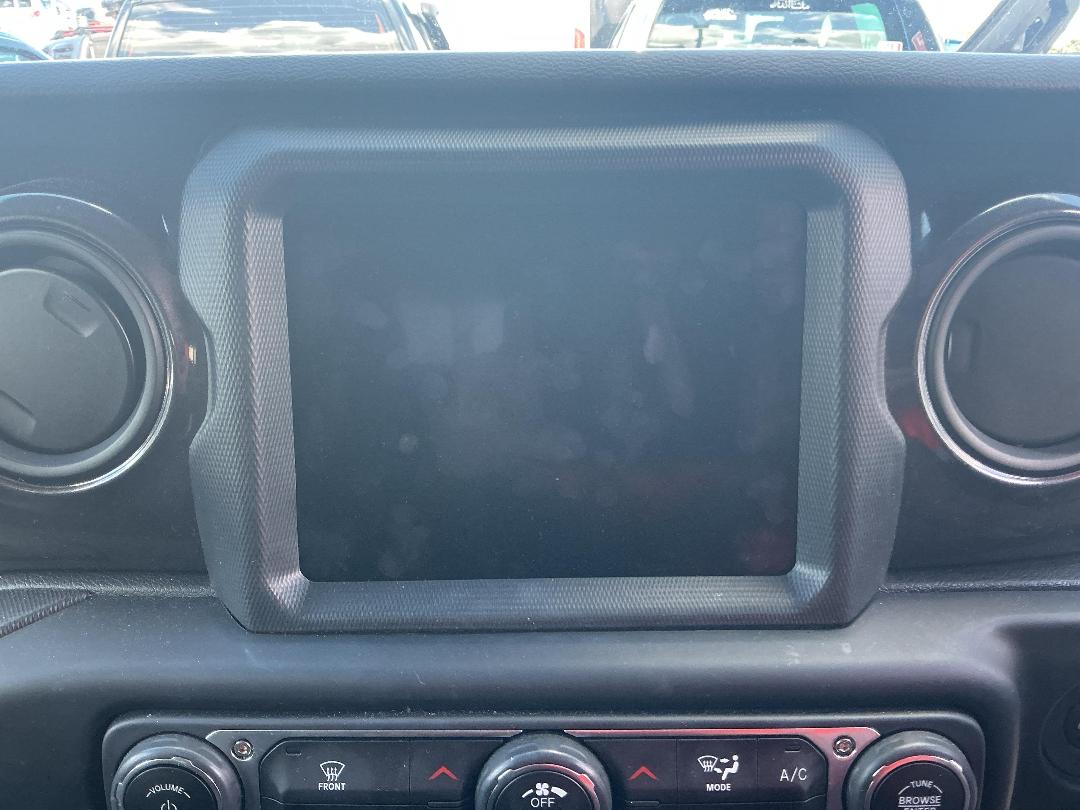 Photo '19' of Jeep Gladiator Night Eagle Photo '19' of Jeep Gladiator Night Eagle