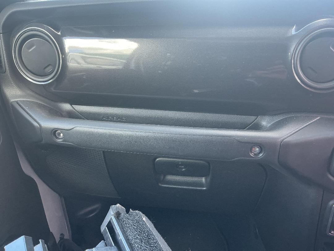 Photo '21' of Jeep Gladiator Night Eagle Photo '21' of Jeep Gladiator Night Eagle