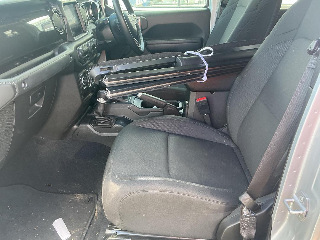 Photo '23' of Jeep Gladiator Night Eagle Photo '23' of Jeep Gladiator Night Eagle