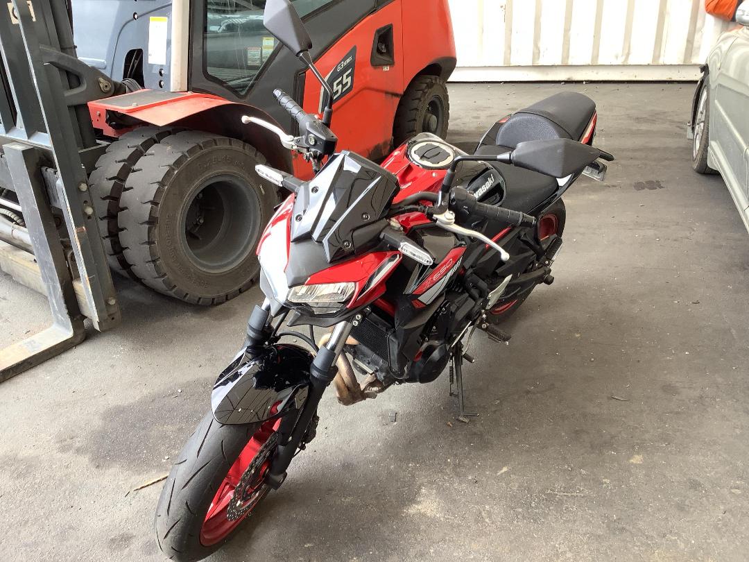 Photo '4' of Kawasaki ER Z650 LAM