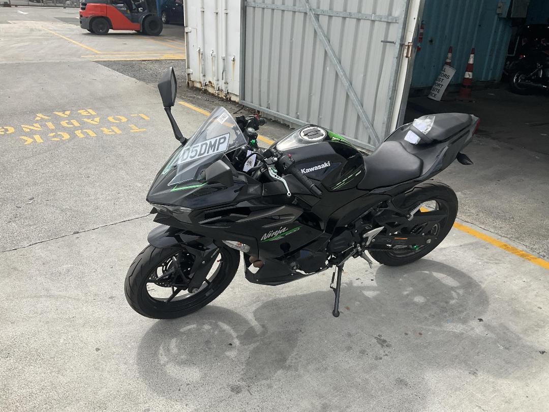 Photo '4' of Kawasaki EX 500G