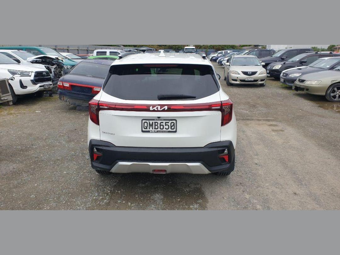 Photo '6' of KIA Seltos LX