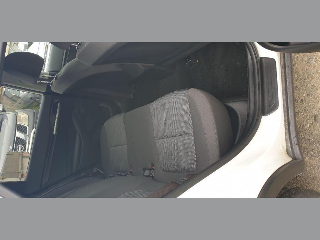 Photo '8' of KIA Seltos LX