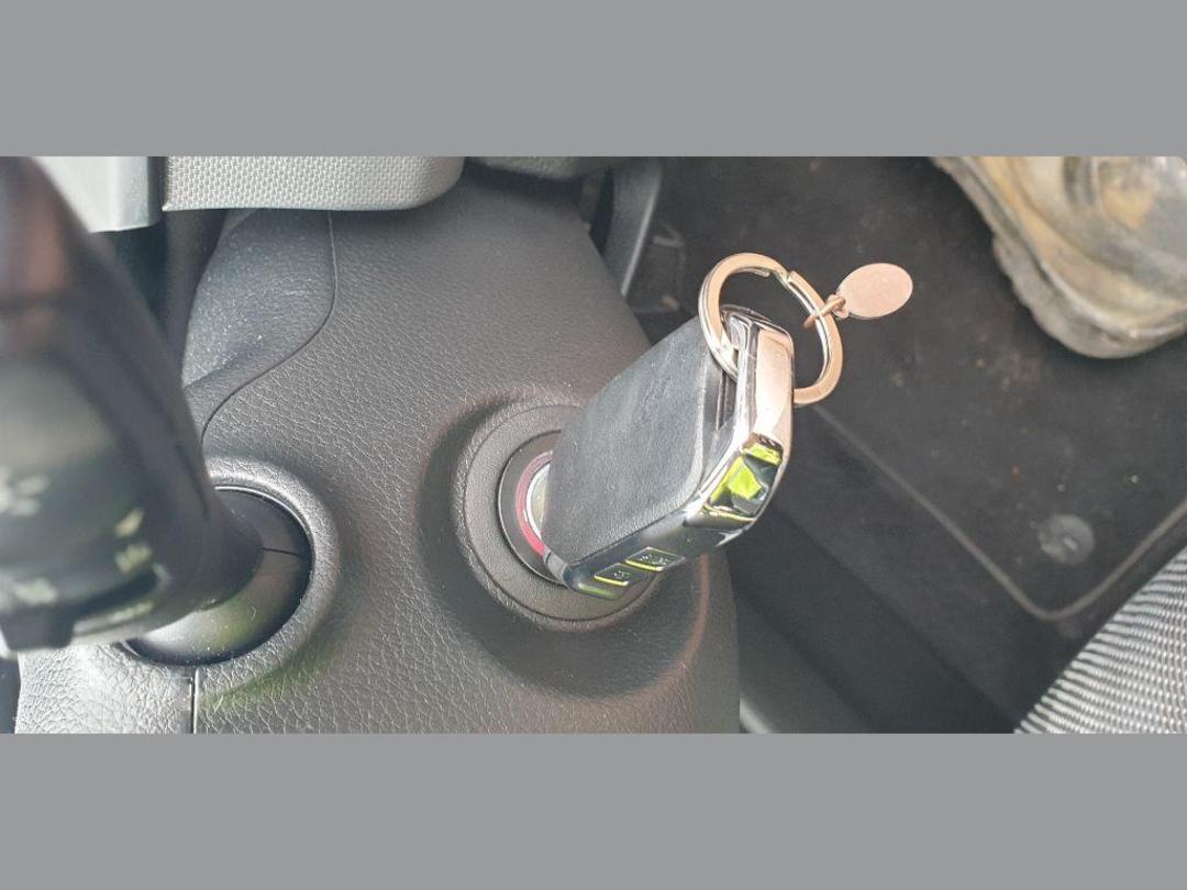 Photo '10' of KIA Seltos LX