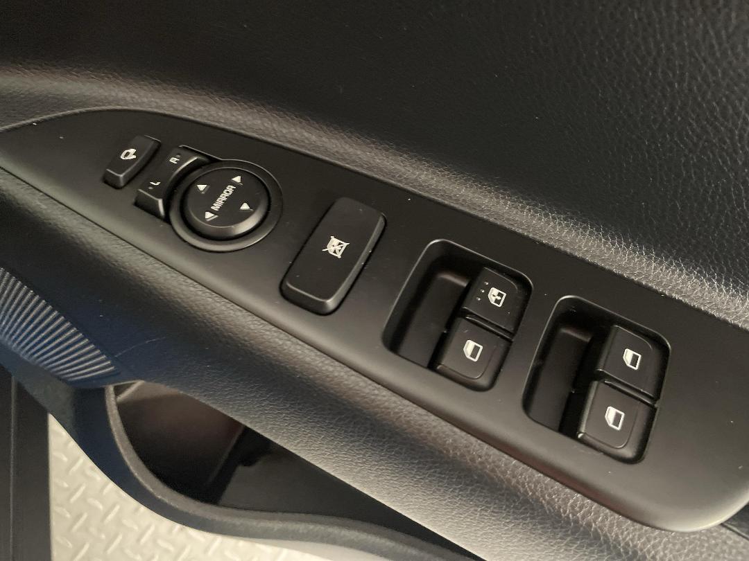 Photo '23' of KIA Stonic