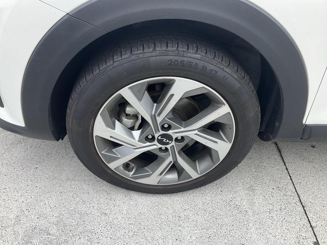 Photo '4' of KIA Stonic LX-T