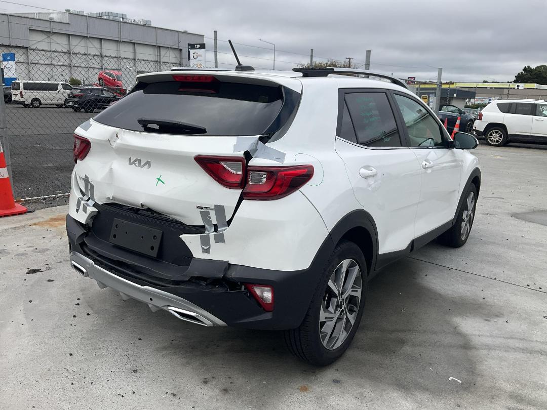 Photo '8' of KIA Stonic LX-T