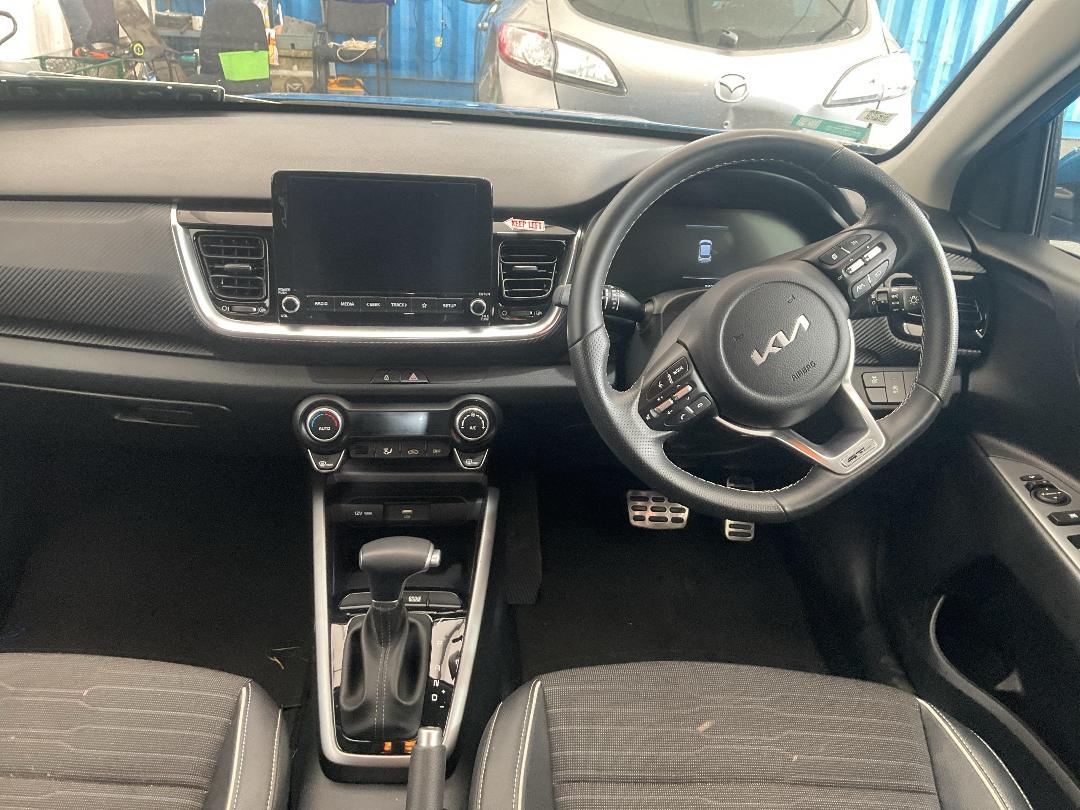 Photo '14' of KIA Stonic LX-T