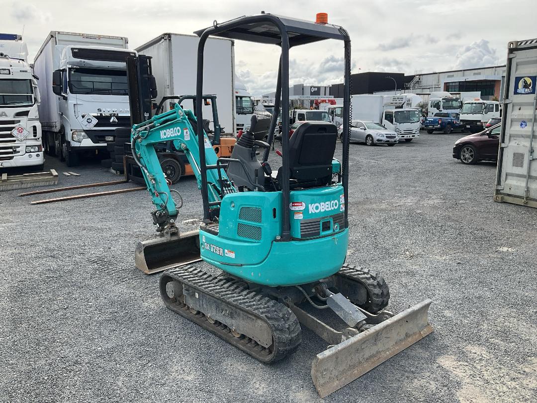 Photo '7' of KOBELCO SK17SR-6 Excavator