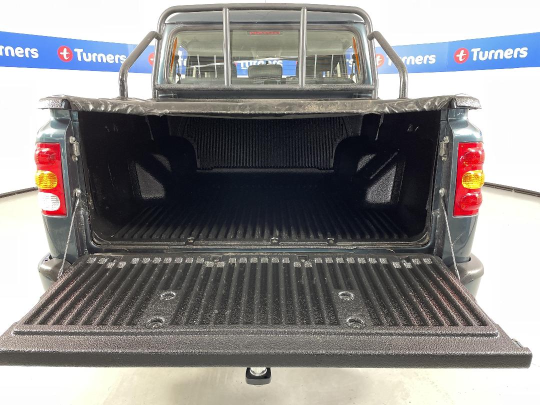 Photo '14' of Mahindra Pikup