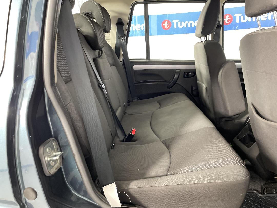 Photo '20' of Mahindra Pikup