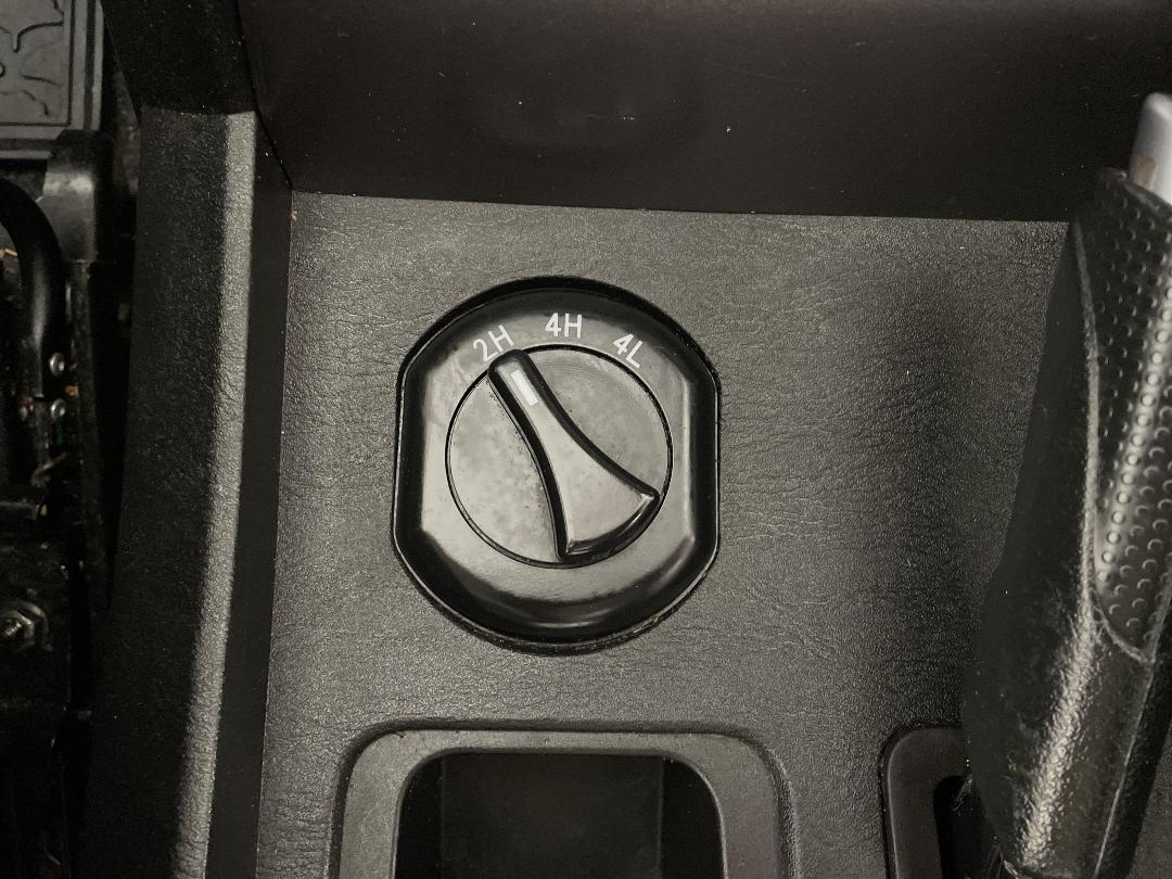 Photo '26' of Mahindra Pikup