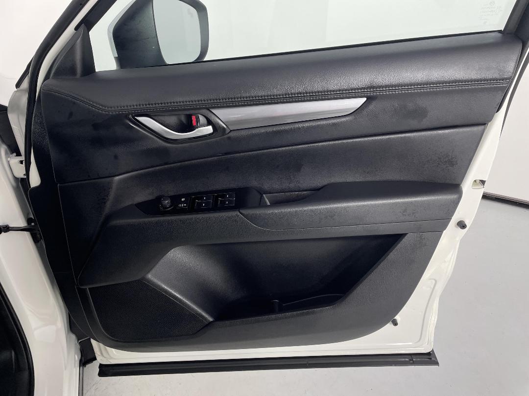 Photo '15' of Mazda CX-5 Photo '15' of Mazda CX-5