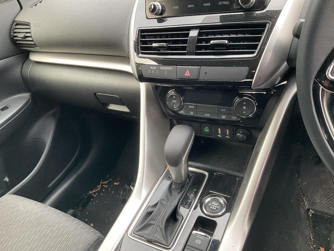 Photo '13' of Mitsubishi Eclipse Cross XLS