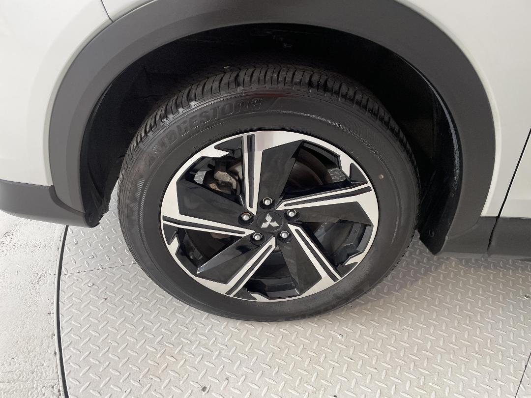 Photo '10' of Mitsubishi Eclipse Cross