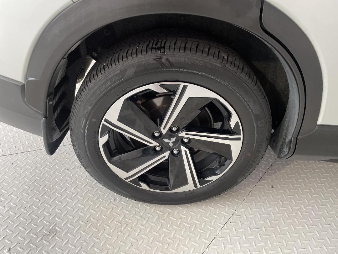 Photo '12' of Mitsubishi Eclipse Cross