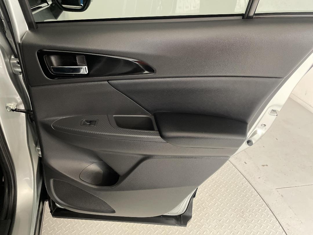 Photo '19' of Mitsubishi Eclipse Cross