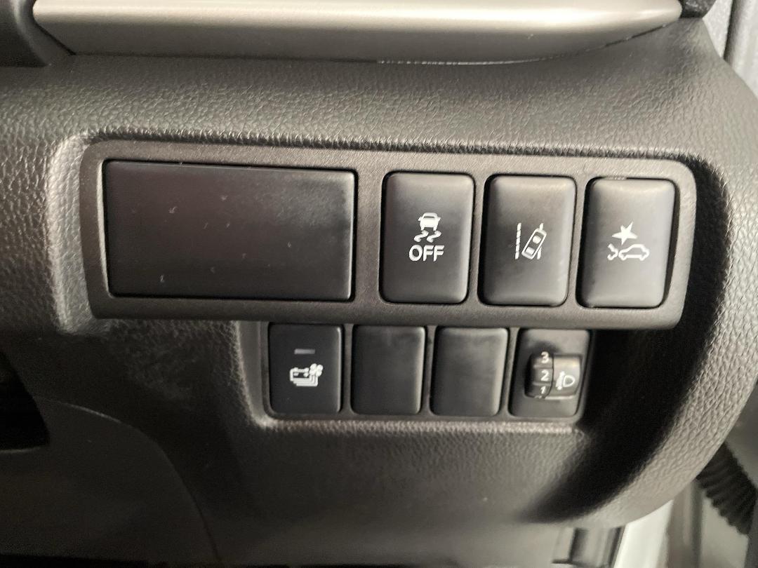 Photo '25' of Mitsubishi Eclipse Cross