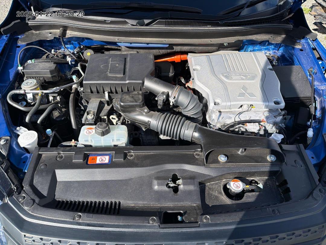 Photo '6' of Mitsubishi Eclipse Cross XLS