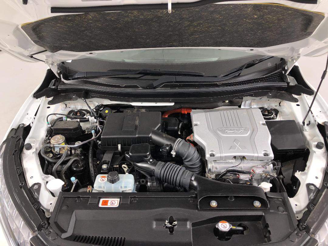 Photo '6' of Mitsubishi Eclipse Cross Sport