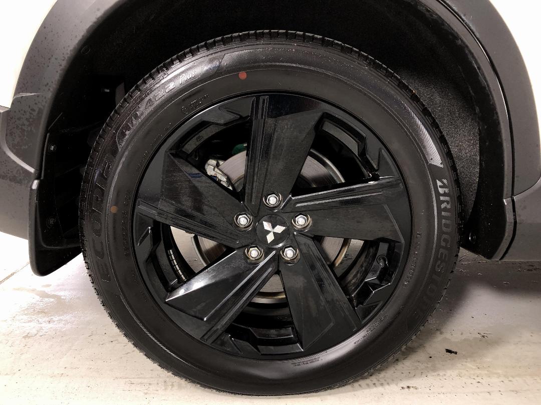 Photo '8' of Mitsubishi Eclipse Cross Sport