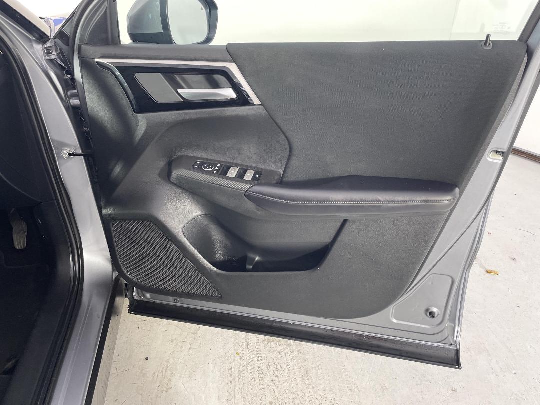 Photo '15' of Mitsubishi Outlander Photo '15' of Mitsubishi Outlander