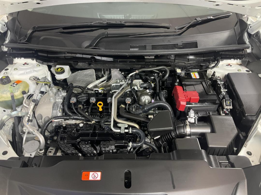 Photo '13' of Mitsubishi Outlander