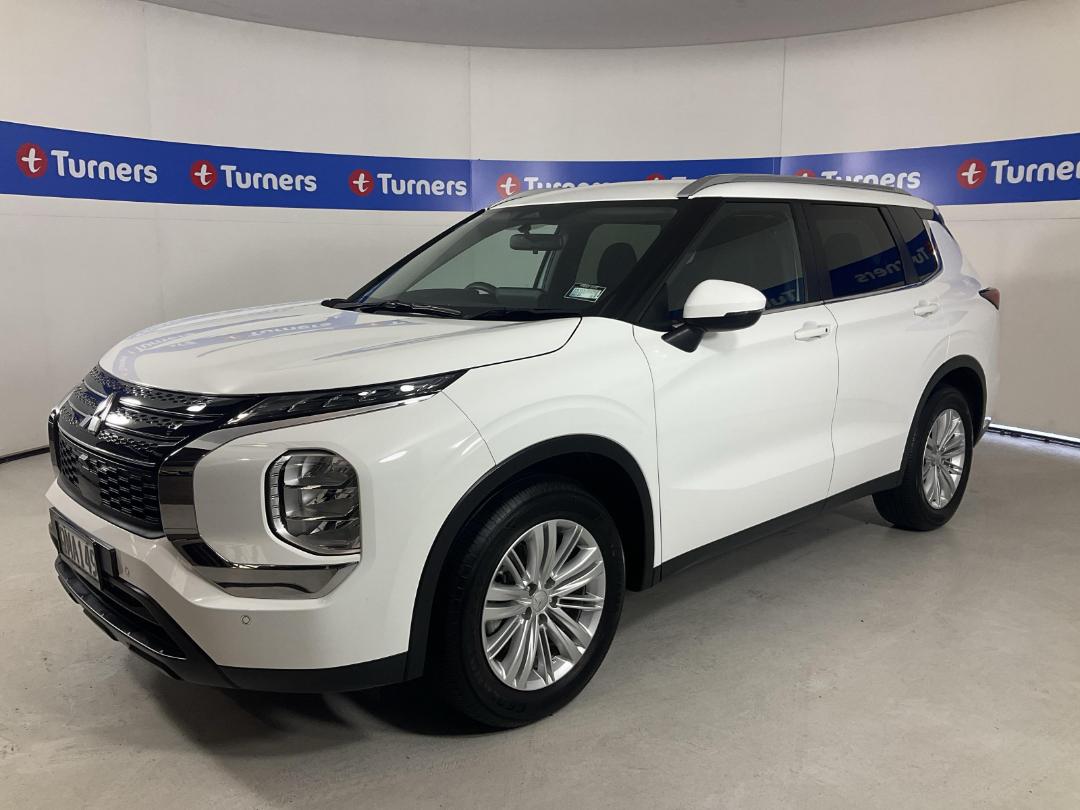 Photo '4' of Mitsubishi Outlander