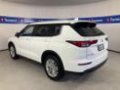 Thumbnail '5' of Mitsubishi Outlander