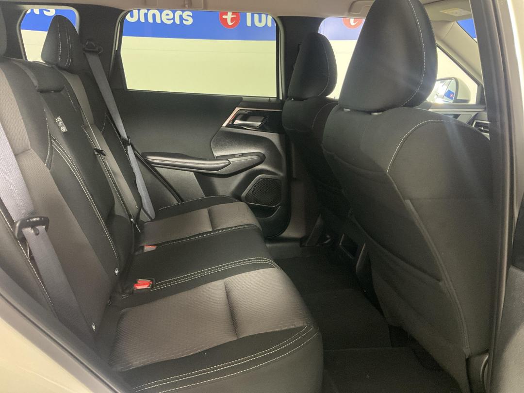 Photo '20' of Mitsubishi Outlander