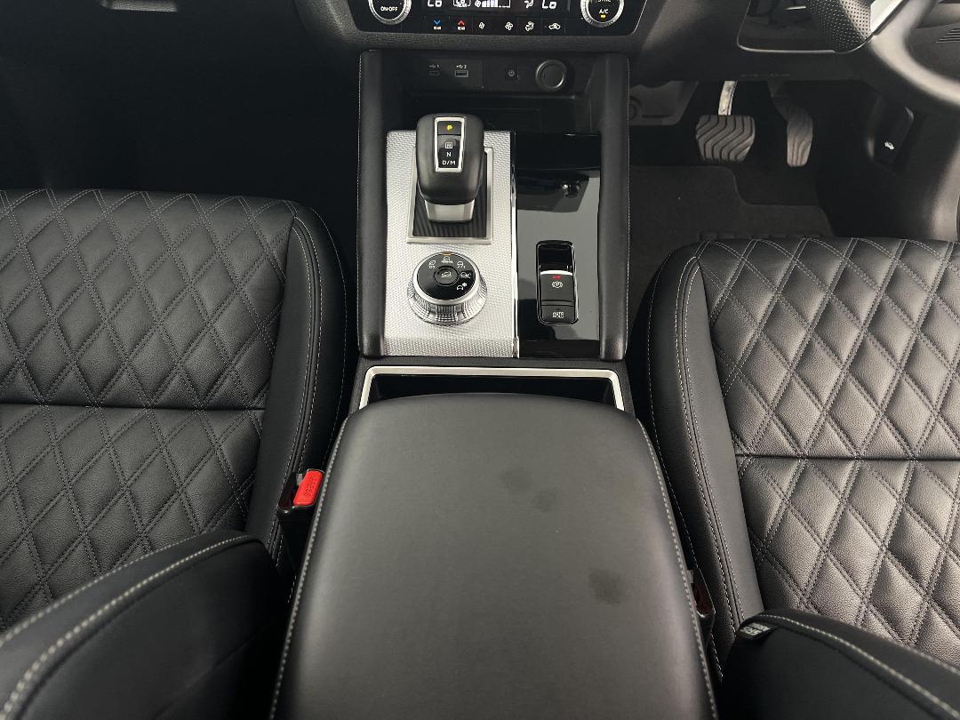 Photo '18' of Mitsubishi Outlander Photo '18' of Mitsubishi Outlander