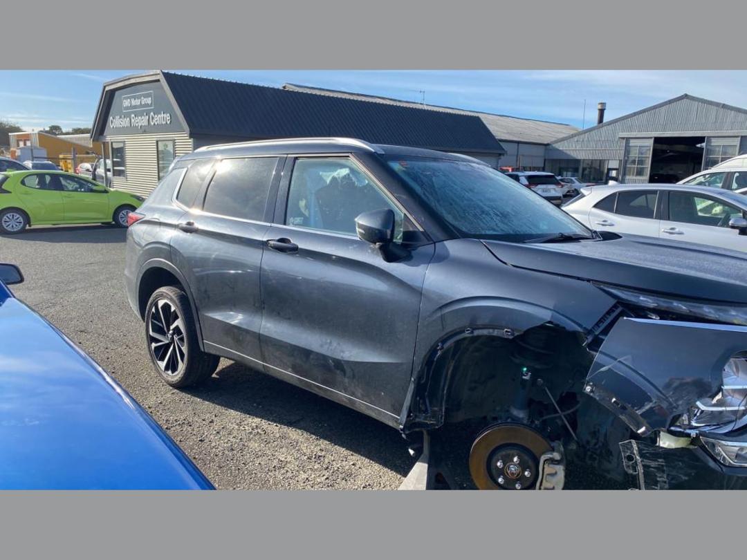 Photo '3' of Mitsubishi Outlander VRX