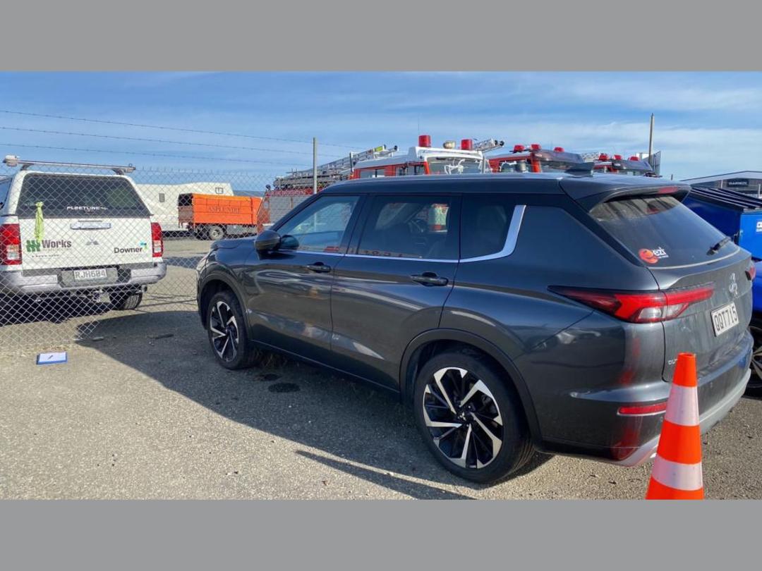 Photo '7' of Mitsubishi Outlander VRX