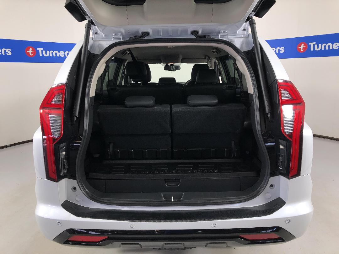 Photo '14' of Mitsubishi Pajero Sport