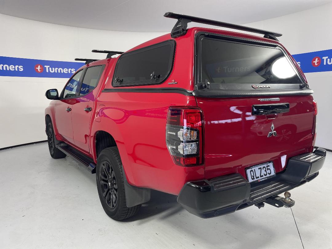 Photo '5' of Mitsubishi Triton