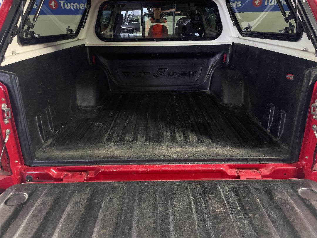 Photo '14' of Mitsubishi Triton