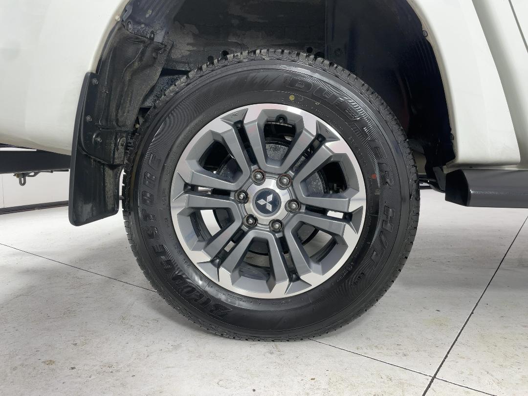 Photo '12' of Mitsubishi Triton Photo '12' of Mitsubishi Triton