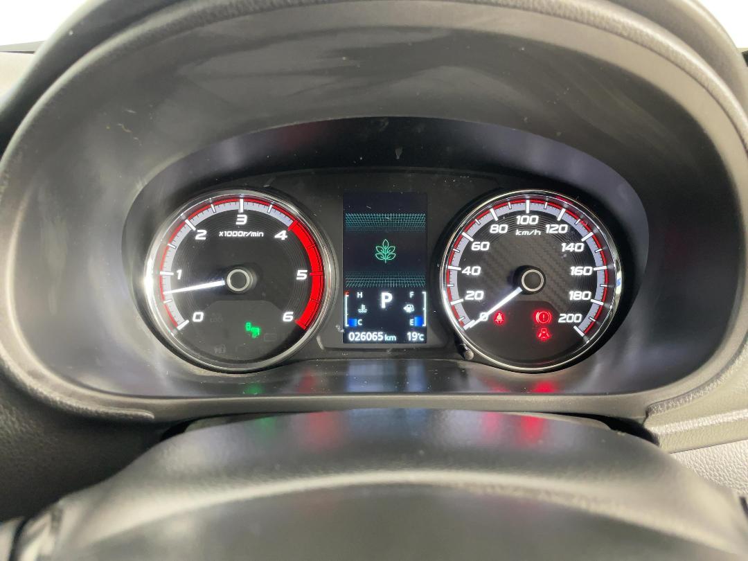 Photo '21' of Mitsubishi Triton Photo '21' of Mitsubishi Triton