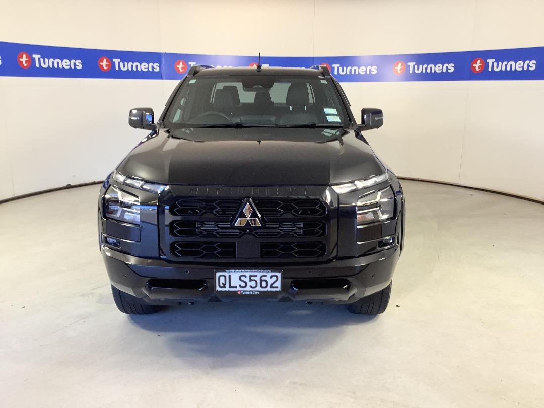 Photo '2' of Mitsubishi Triton