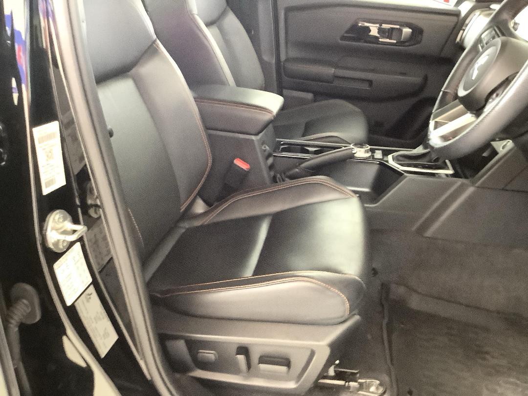 Photo '16' of Mitsubishi Triton