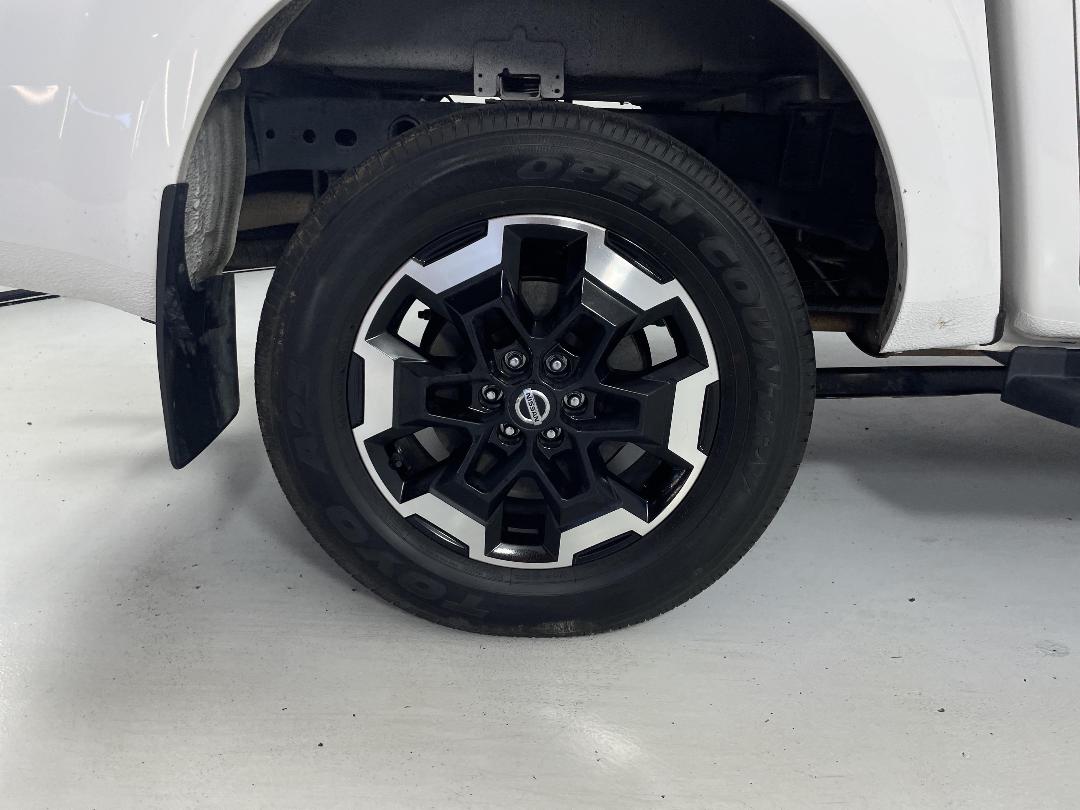 Photo '12' of Nissan Navara Photo '12' of Nissan Navara