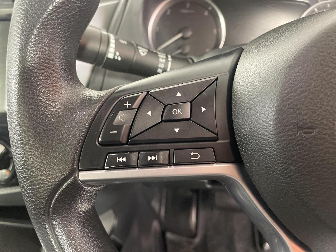 Photo '26' of Nissan Navara