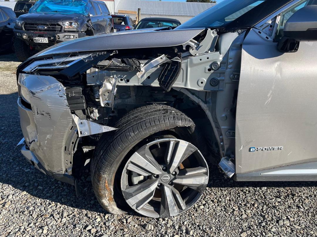 Photo '4' of Nissan X-Trail TI-L E-Power