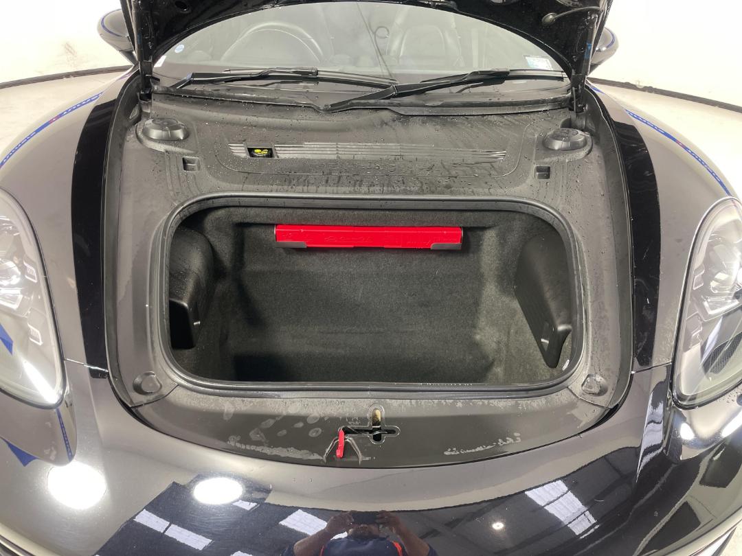 Photo '13' of Porsche 718 Photo '13' of Porsche 718