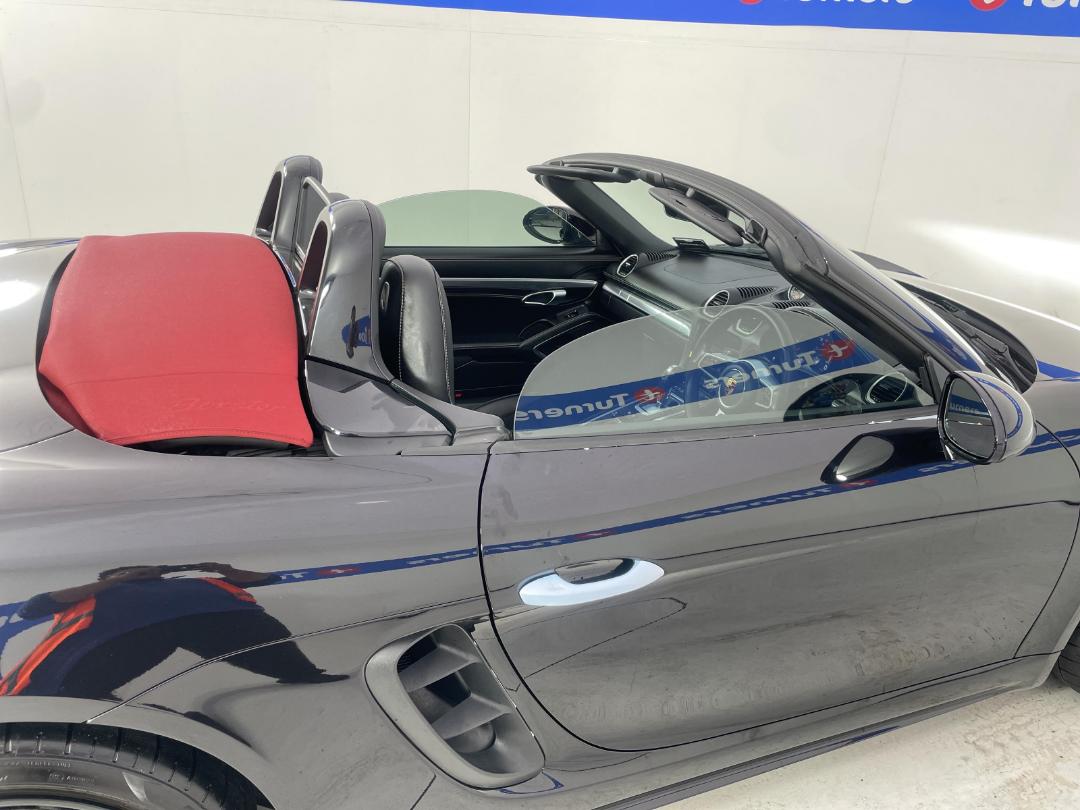 Photo '21' of Porsche 718 Photo '21' of Porsche 718