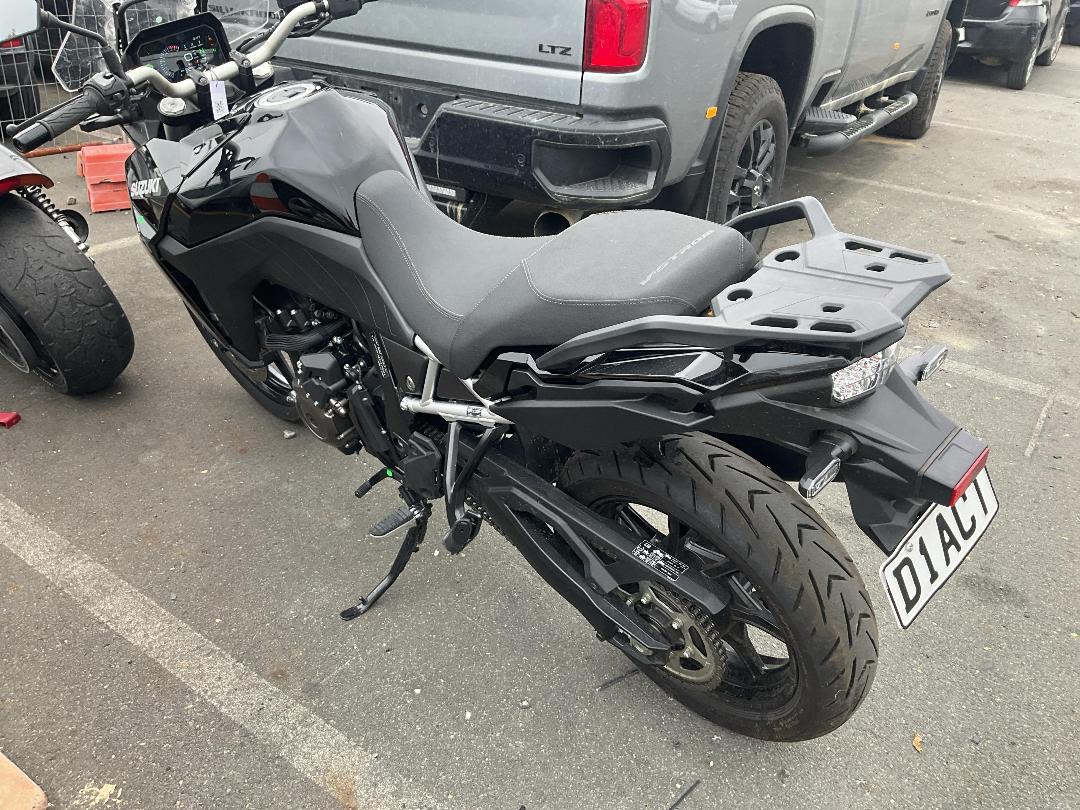 Photo '6' of Suzuki DL800 RQM4 Photo '6' of Suzuki DL800 RQM4