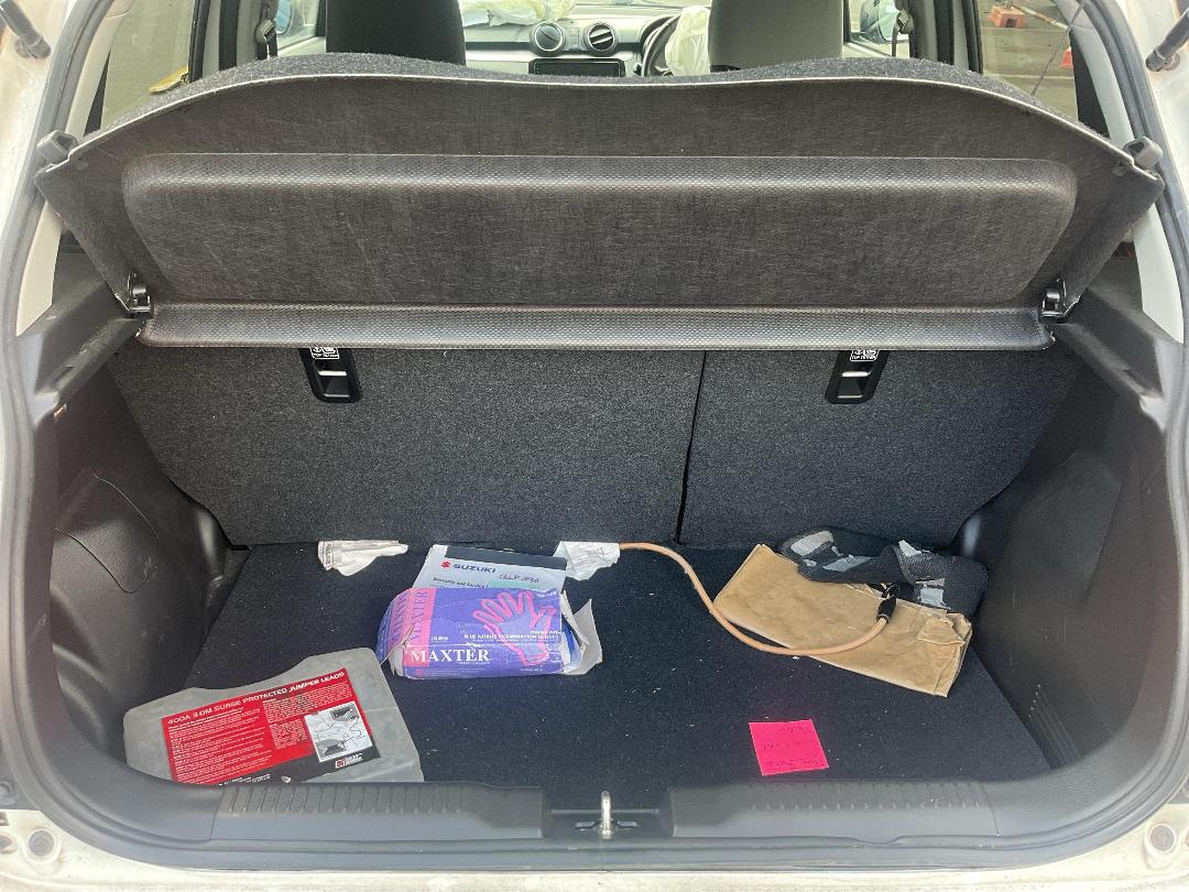 Photo '6' of Suzuki Swift RS Hybrid Photo '6' of Suzuki Swift RS Hybrid