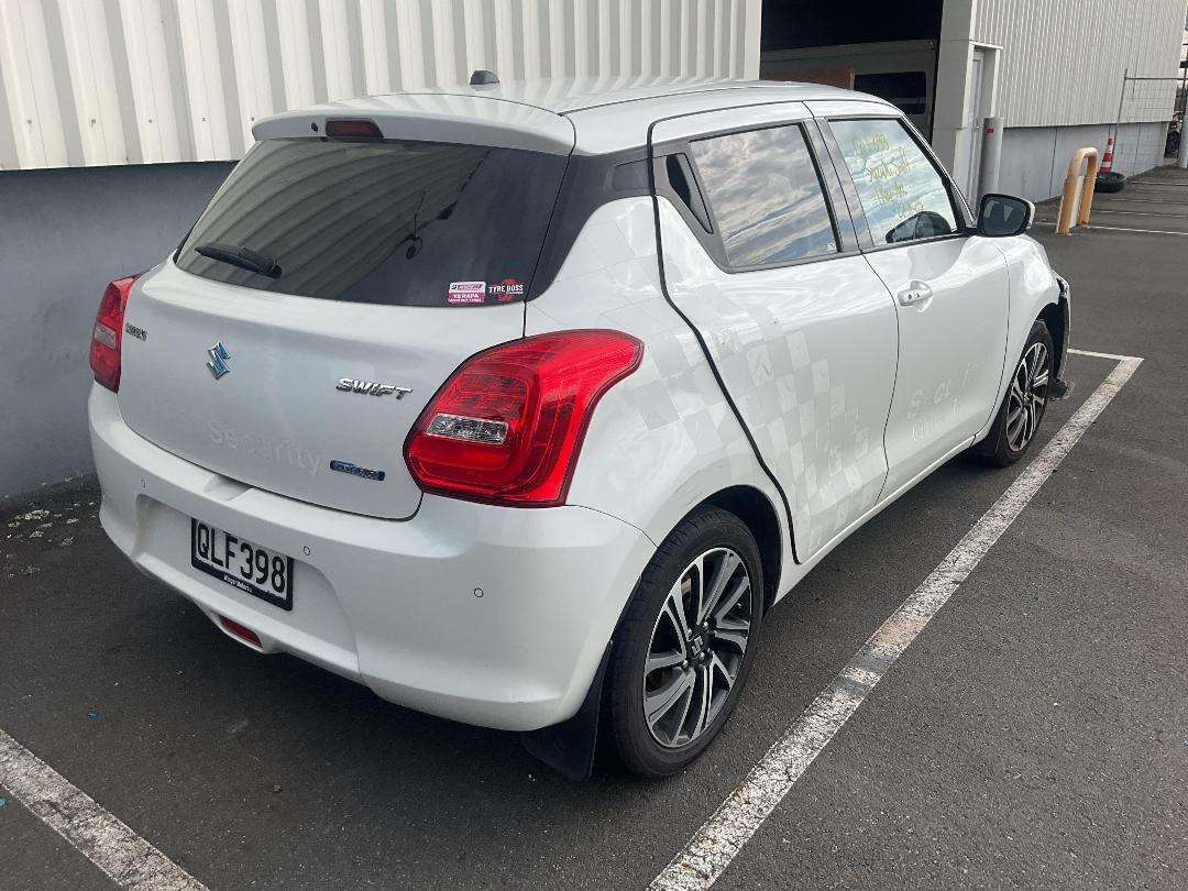 Photo '4' of Suzuki Swift RS Hybrid Photo '4' of Suzuki Swift RS Hybrid