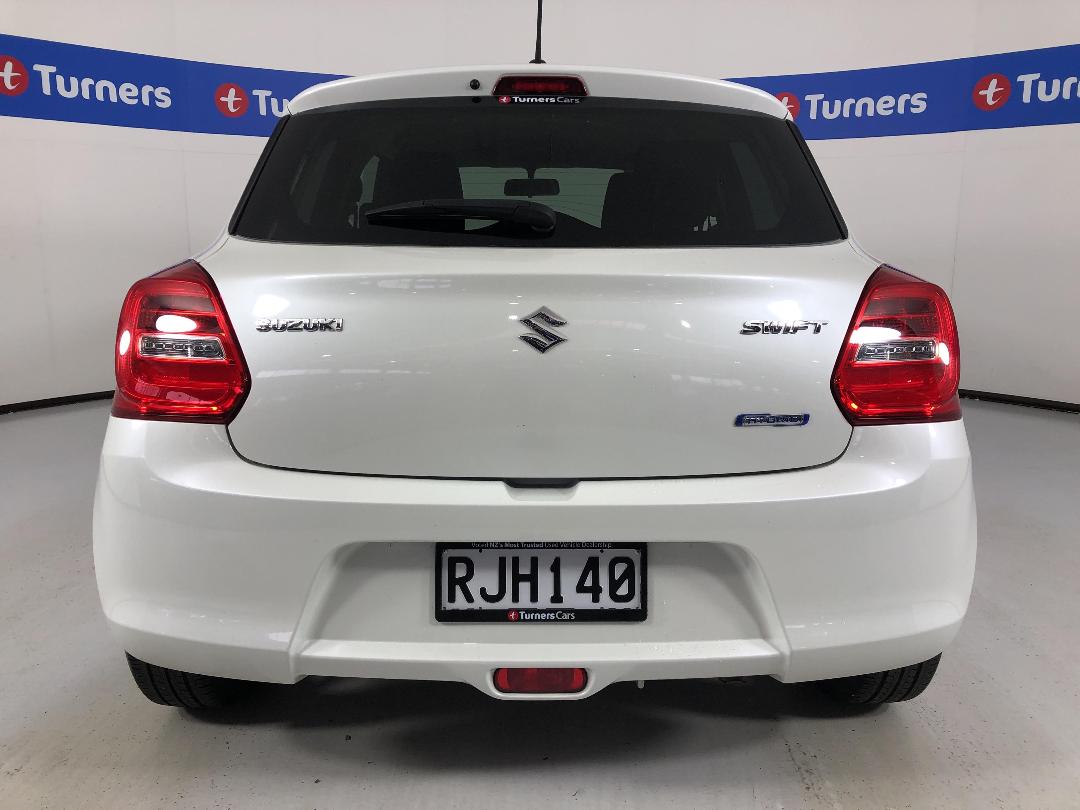 Photo '6' of Suzuki Swift